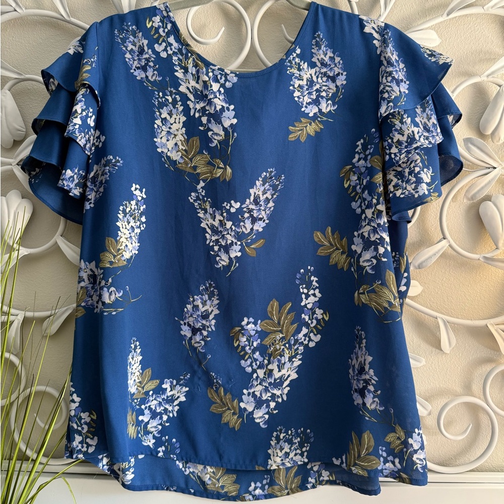 Vince Camuto Blue Floral Women's Blouse with Flutter Sleeves